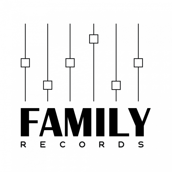 Логотип компании Pro-Live FAMILY RECORDS